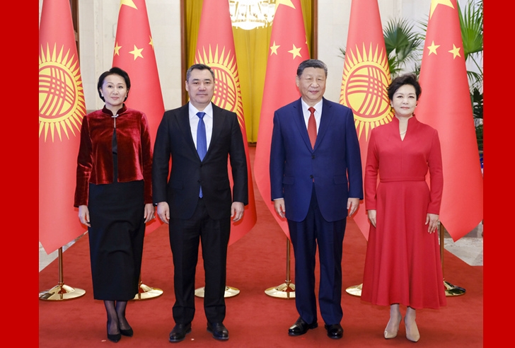 不論是